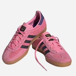 Adidas Gazelle Pink Women’s Size 6- Pre owned in Great Condition